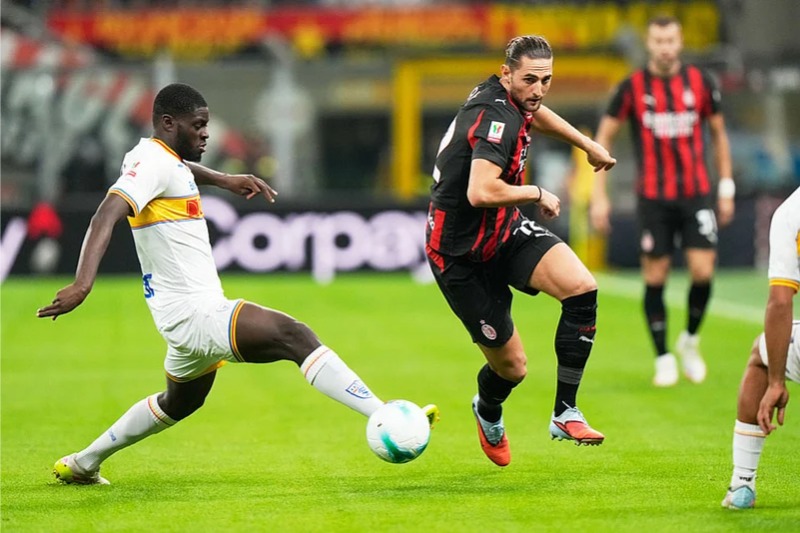 AC Milan tự tin đánh bại Lecce